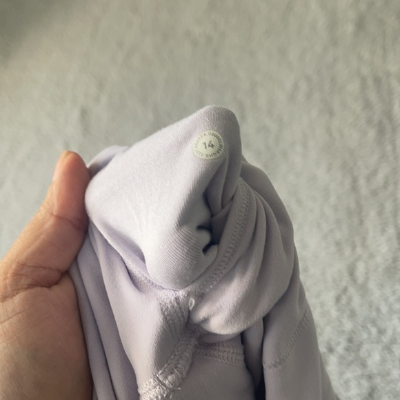 Lululemon double Align HR Crop 21" Size 14 Lavender Dew LW6BGHS-LVDW - Picture 8 of 9